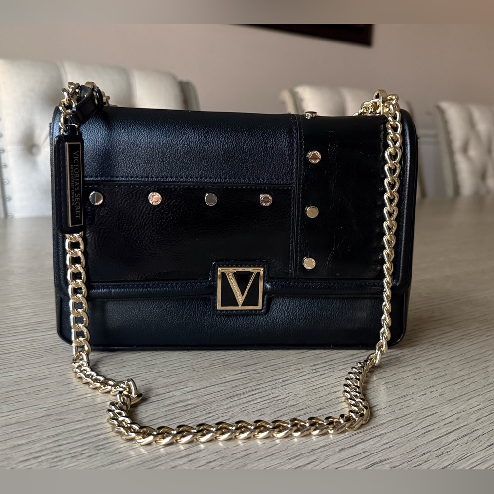 Victoria's Secret Black with Gold Chain VS 2021 Collection